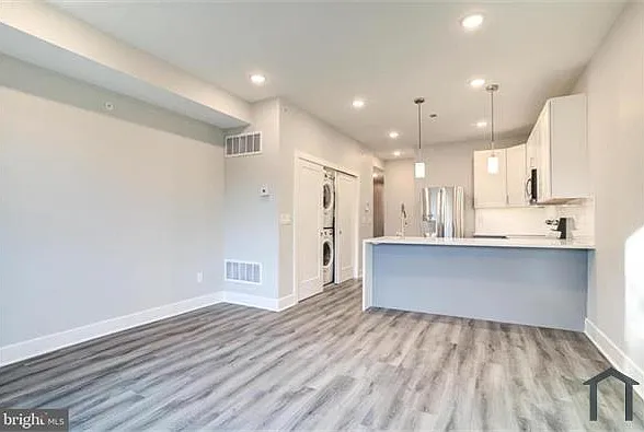 5005 Walnut St #2 — Photo 5