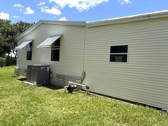 2nd image of 500 Sunbird Sq