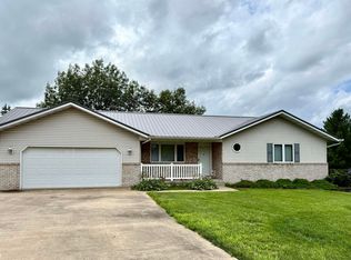 703 S Adams Ct, Mount Pleasant, IA 52641