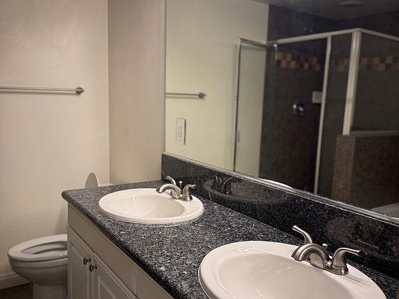 5th image of 3636 Jasmine Ave Unit 104