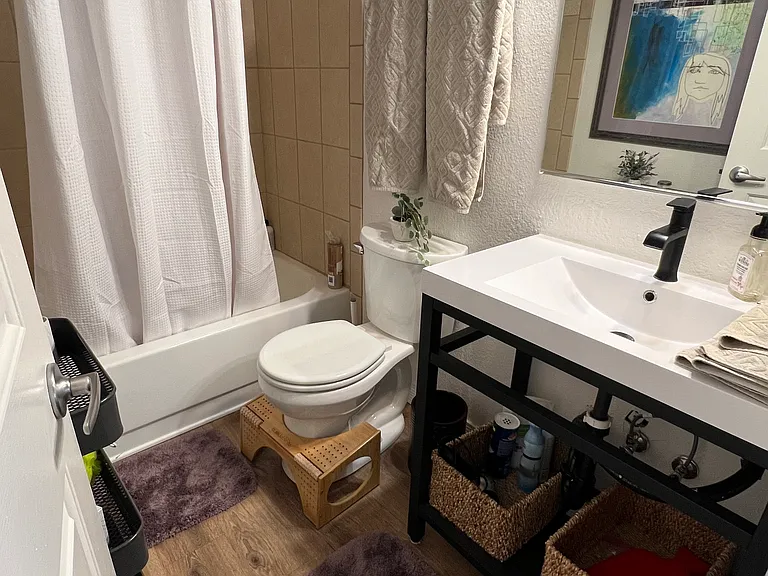 N Canyon Crest Dr — Photo 13