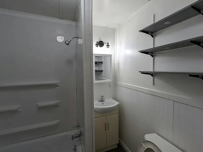 202 E Barker Ave #3 — Photo 12