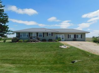954 Monroe Ave, Tipton, IA 52772
