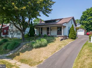 405 Inman Ter, Willow Grove, PA 19090