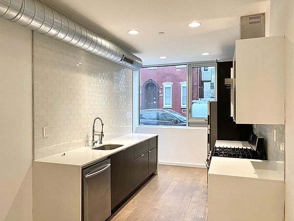 3rd image of 1417 N 7th St #O1