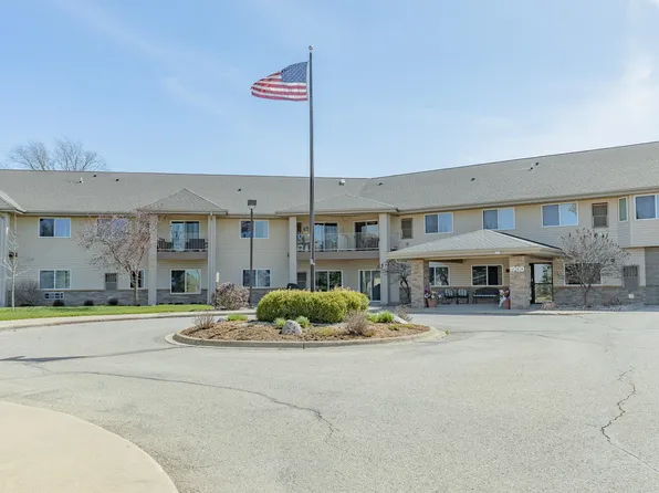 1900 4th Ave SW APT 104, Spencer, IA 51301