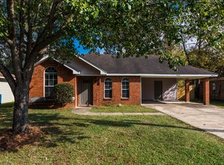 422 Riverbend Dr, Byram, MS 39272
