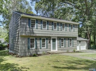 31 Engleside St, Cresskill, NJ 07626