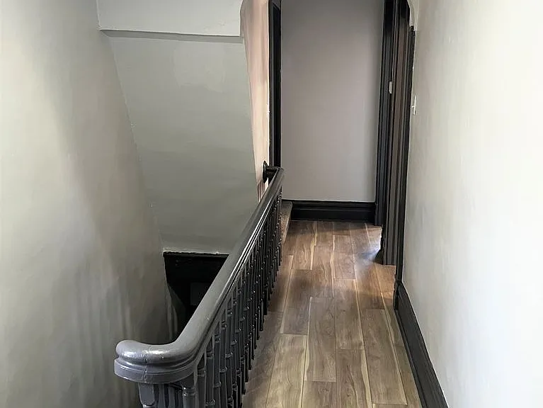 239 Watson Blvd — Photo 7