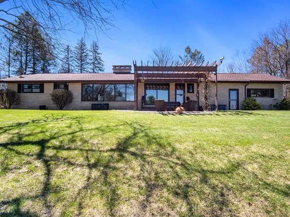 346 Orchard View Dr, Shelby, MI 49455