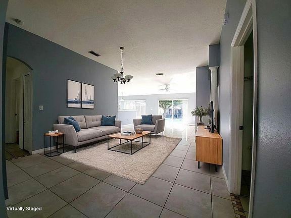 3rd image of 2953 Marbella Dr