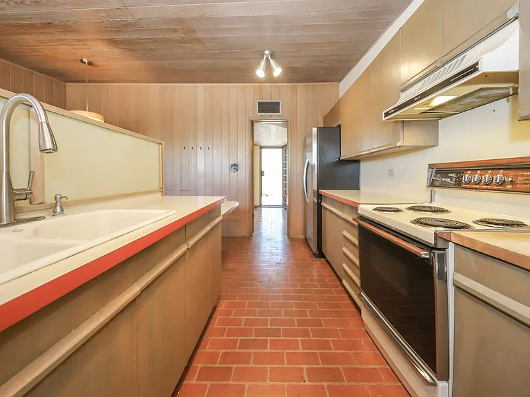 5650 E Burns St — Photo 11