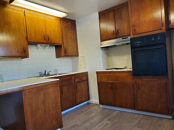 4th image of 1728 Richmond St APT 13