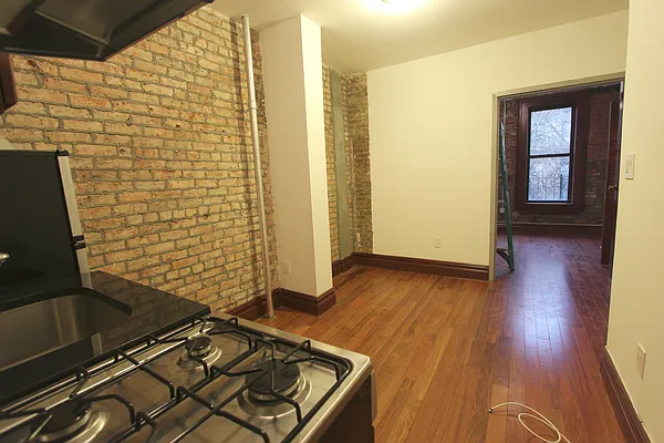 Rented by Compass | media 17