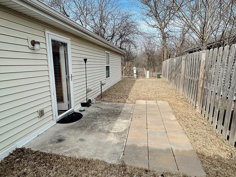 4498 W Bungalow St — Photo 17