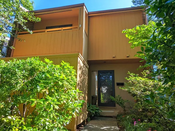 1762 Wainwright Dr, Reston, VA 20190