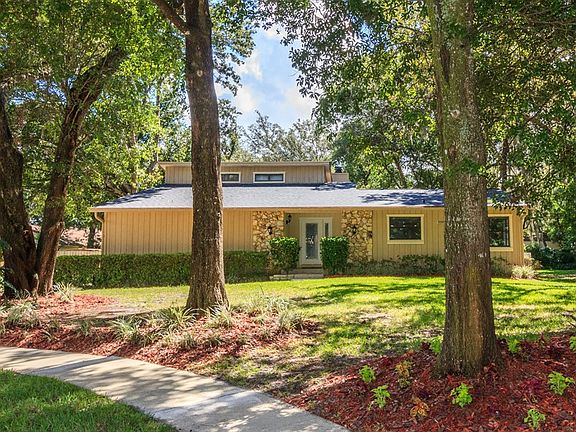 2nd image of 706 Clubwood Ct