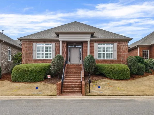 2436 Saint James Lndg, Tuscaloosa, AL 35406