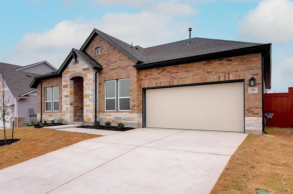 3 bed, 2.0 bath, 1881 sqft, $2,395 — Photo 3