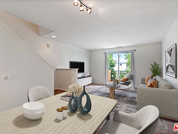 3rd image of 8620 Belford Ave APT 604