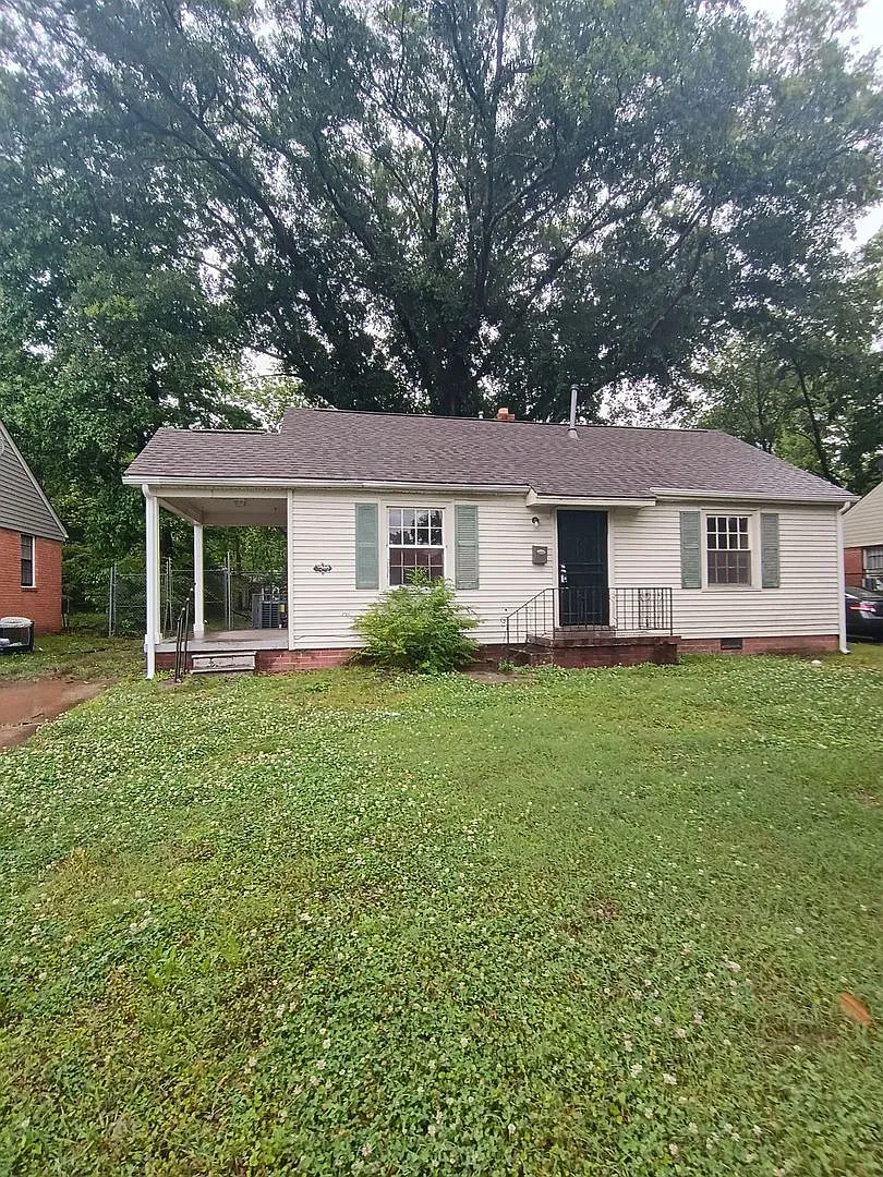 Ask about the new appliances - Welcome to 1240 Robin Hood Lane! — Photo 1