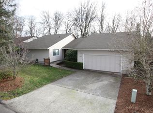 14490 NW Oak Hills Dr, Beaverton, OR
