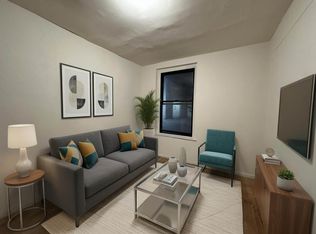 21-27 33rd St #1P, Astoria, NY 11105