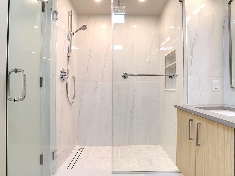 931 Madison St #309 — Photo 12