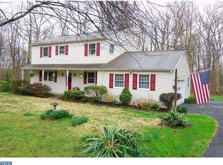 20 Grays Ln, Elverson, PA 19520