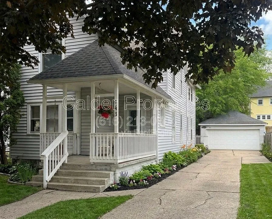 143 Page St NE #1