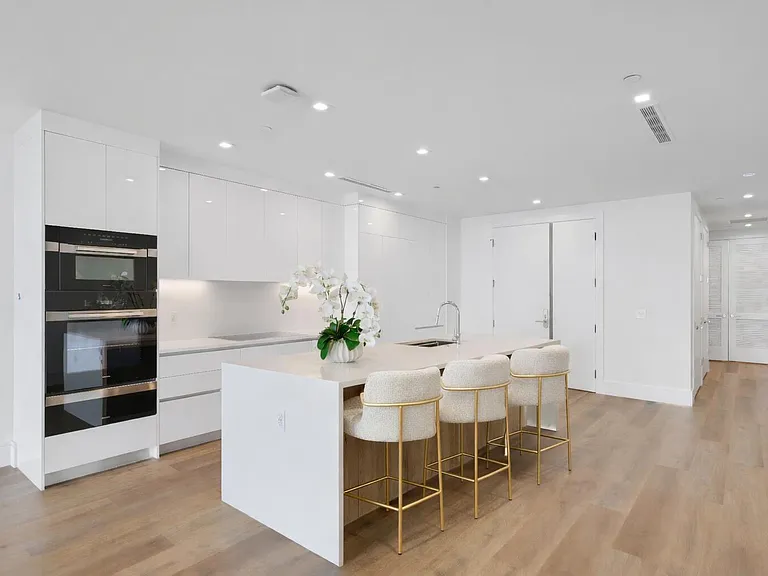220 Lake Shore Dr #1908 — Photo 4