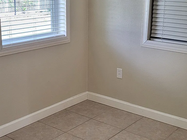 1480 Queen Anne Dr — Photo 41