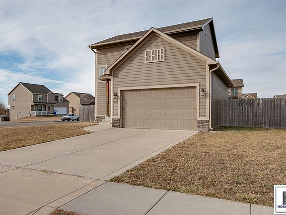 3rd image of 1026 Dagen Ln