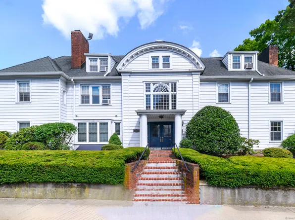 85 Lindale Street APT 6, Stamford, CT 06902