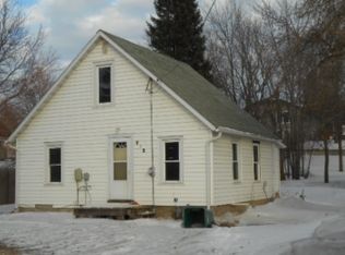 703 Hale Pl, Windom, MN 56101