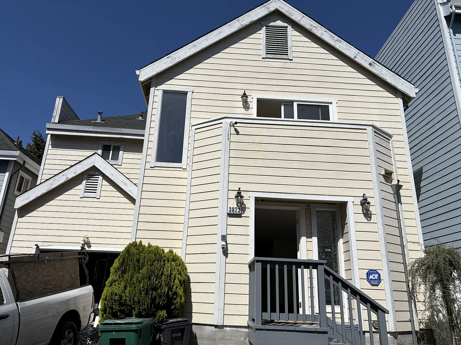 3 bed, 2.5 bath, 1358 sqft, $3,890 — Photo 1