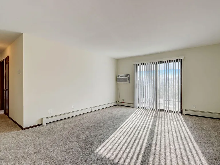 10460 W Fond Du Lac Ave #1 — Photo 2