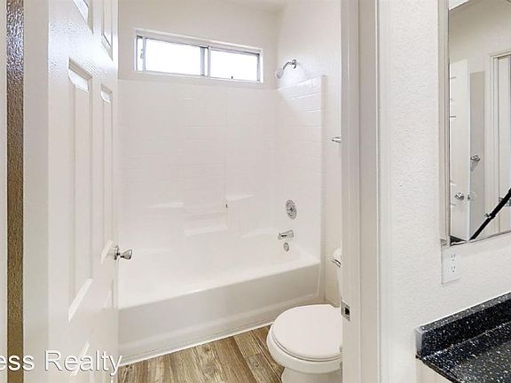 3rd image of 1644 Thomas Ave APT 3