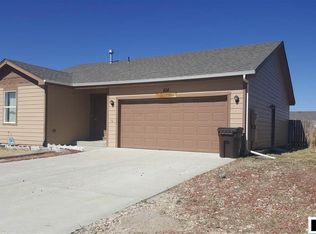 614 Wagon Trl, Evansville, WY 82636