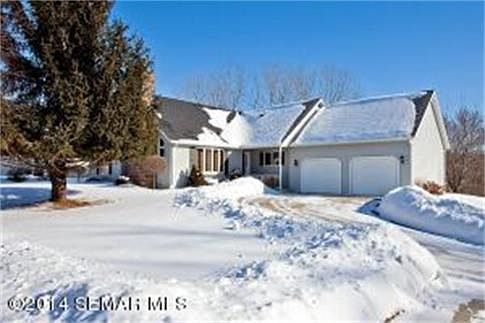 1st image of 2205 Parkwood Hills Dr NE