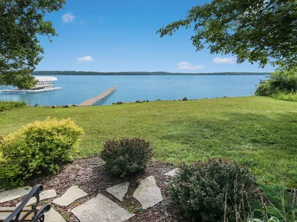 9590 Elk Lake Trl, Williamsburg, MI 49690
