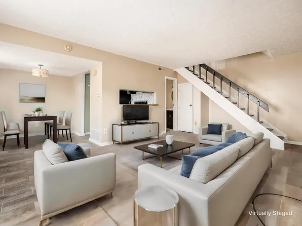 2465 Natchez Dr, Columbus, OH 43209