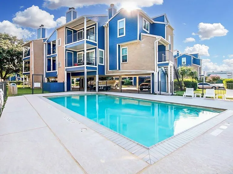 18511 Egret Bay Blvd #614 — Photo 1