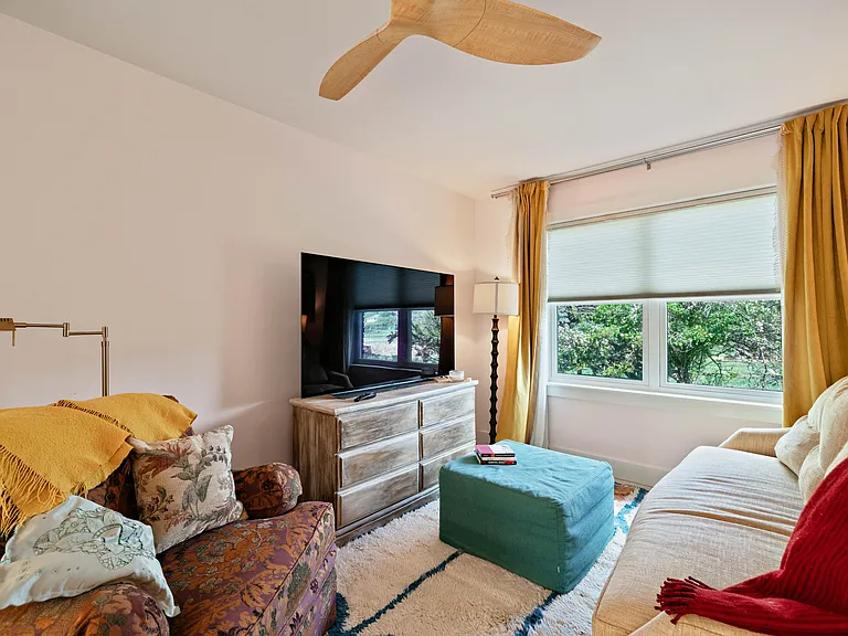 12 W Hayes St #5H — Photo 8