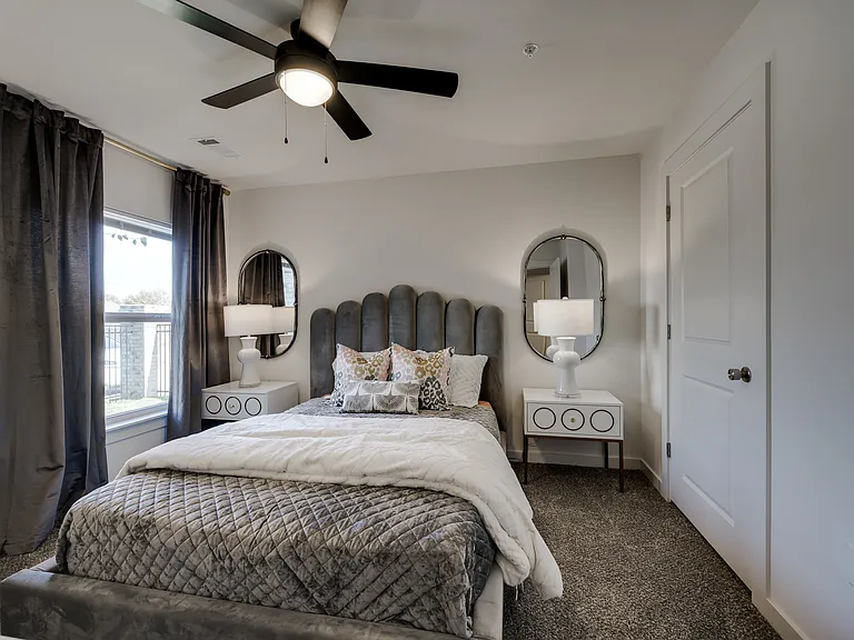 Brentwood Apartments — Photo 45