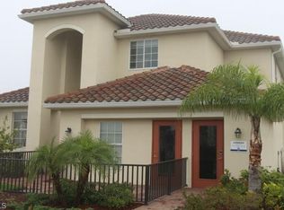 1967 Fairmont Ln, Naples, FL 34120