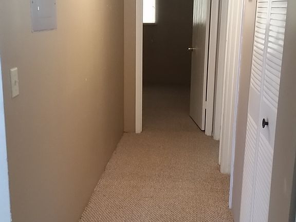 5th image of 726 W Rosewood Ln