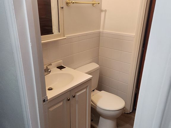 5th image of 340 Dorset Ave