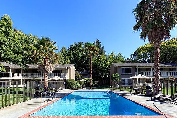 Countrywood Apartments — Photo 9