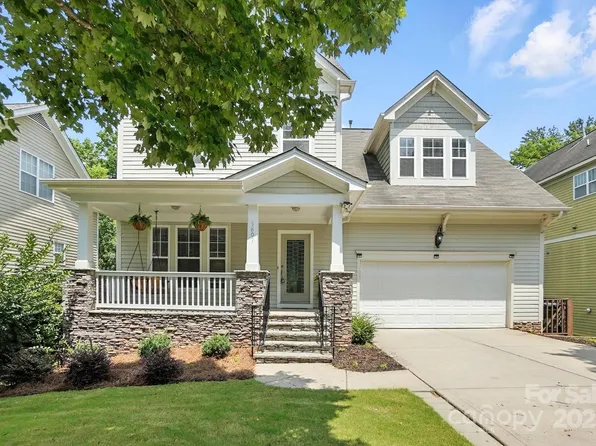 5807 McTaggart Ln, Charlotte, NC 28269